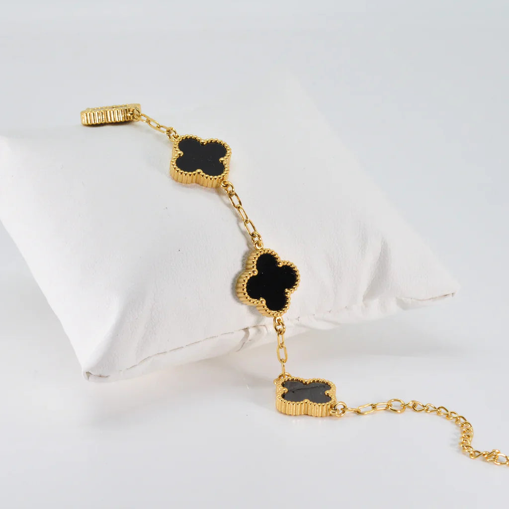 Kleeblatt Armband schwarz Onyx Gold Nahaufnahme